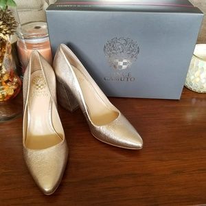 Vince Camuto Talise in Champagne NWT